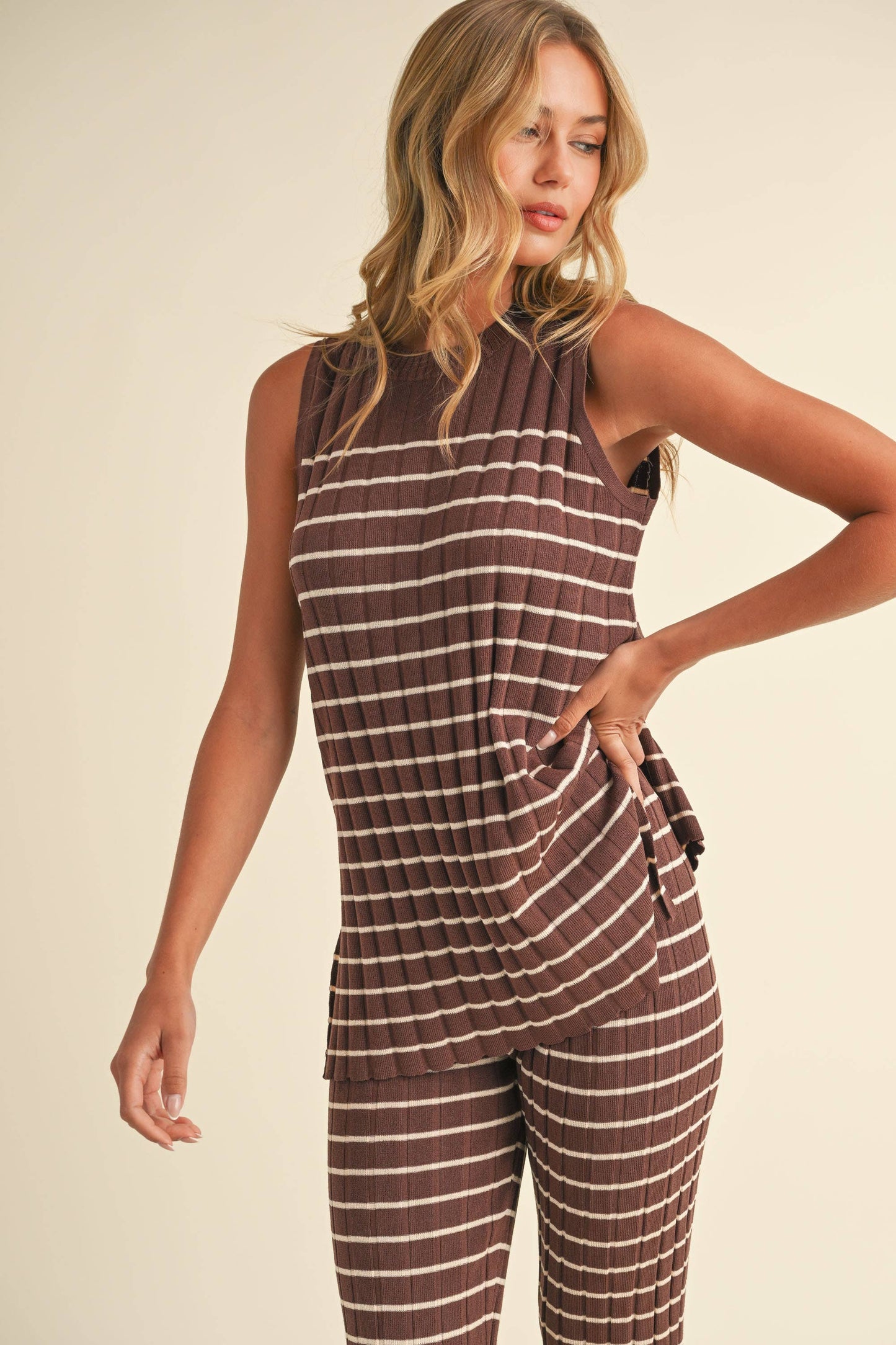 IST5685 SLEEVELESS STRIPED SWEATER KNIT TOP AND PANTS SET