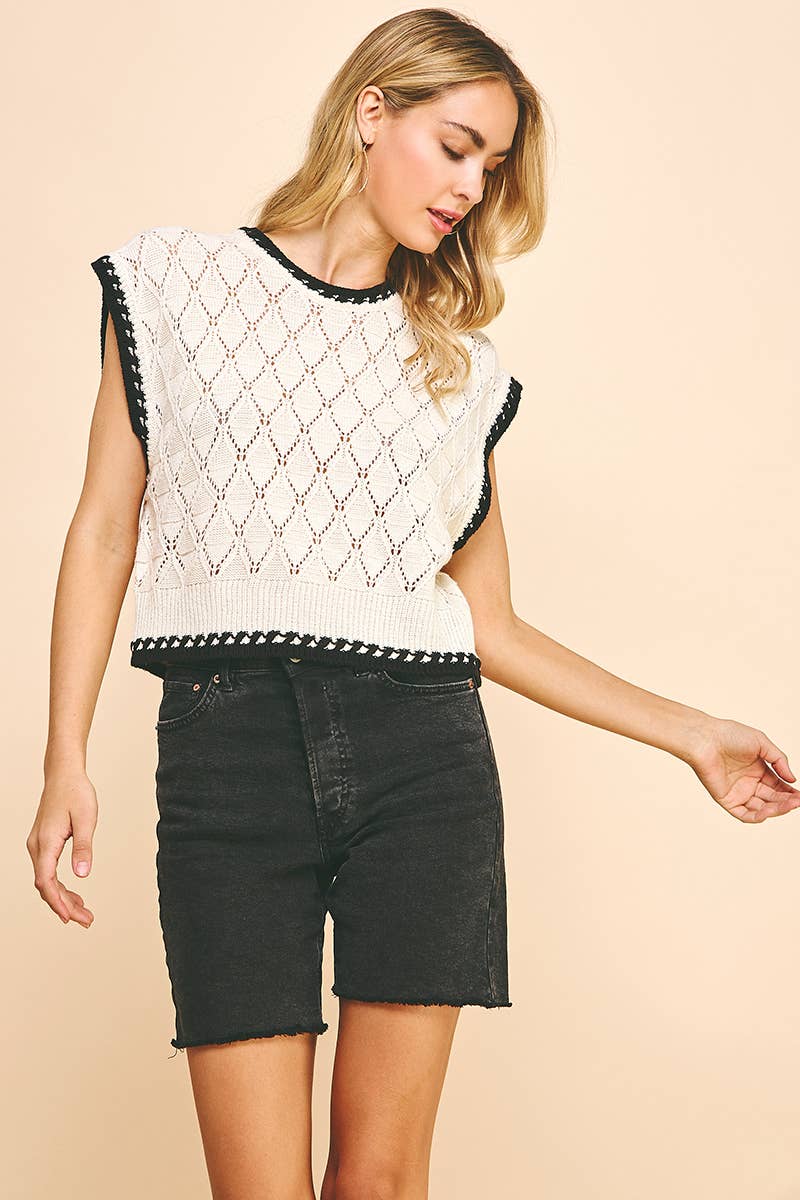 SLEEVELESS CROCHET SWEATER TOP - CREAM/BLACK