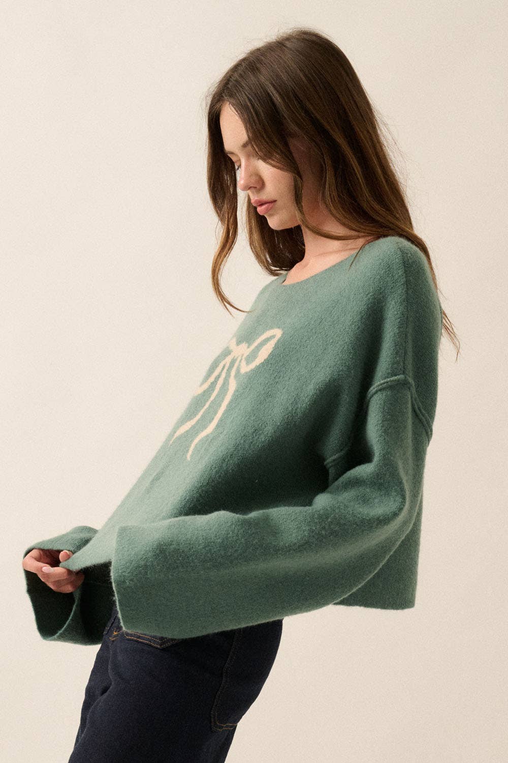 Solid Contrasting Ribbon-Bow Knit Sweater